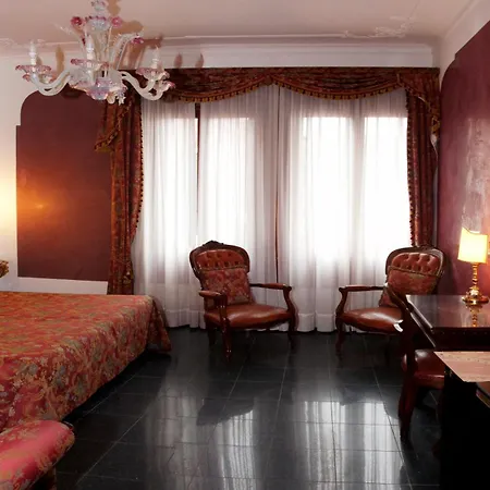 Hotel Residenza D'epoca San Cassiano 4*