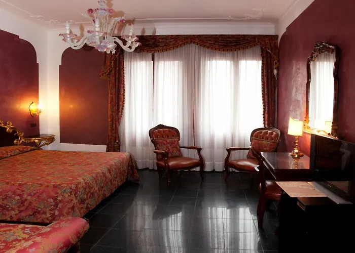 Hotel Residenza D'epoca San Cassiano 4*