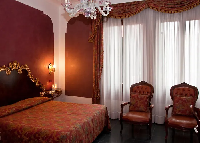 Hotel Residenza D'epoca San Cassiano 4*
