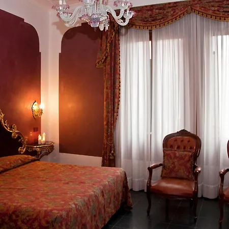 מלון Residenza D'epoca San Cassiano 4*