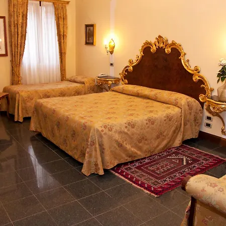 מלון Residenza D'epoca San Cassiano 4*
